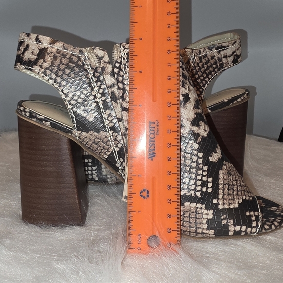 Treasure & Bond Faux Snakeskin Open-Toe Ankle Boots, Size 8.5 - Picture 3 of 10